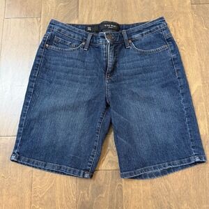 Nine West Bermuda Shorts Womens Size 8 Dark Wash Mid Rise 5-Pocket Blue